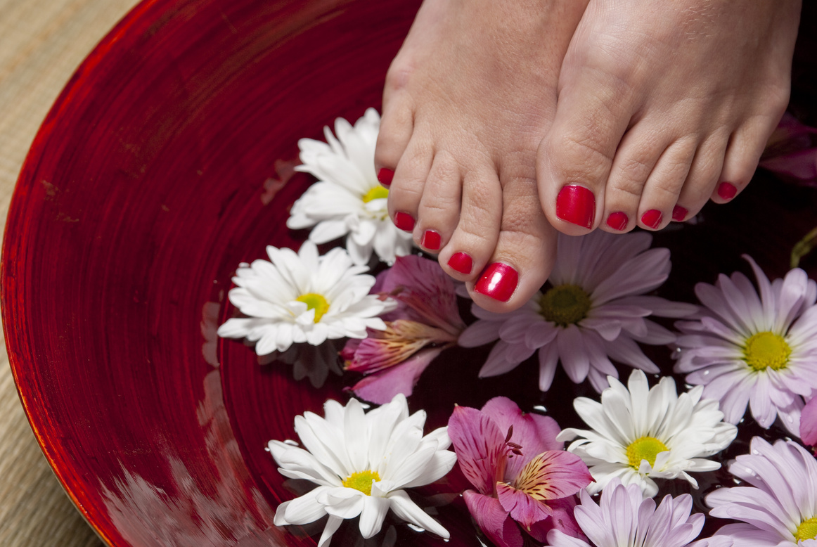 Feet Treatment with Flowers